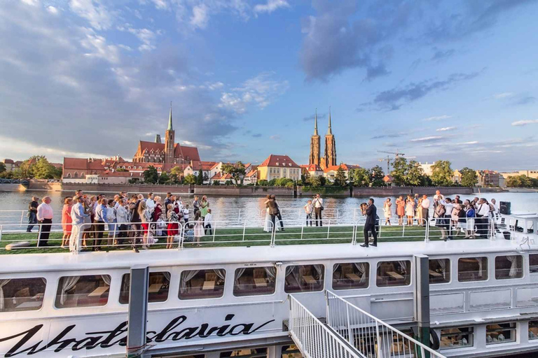 Wrocław: Long City Walk and Luxury Ship Cruise (for groups)Wrocław: Cruise by Luxury Ship and City Walk