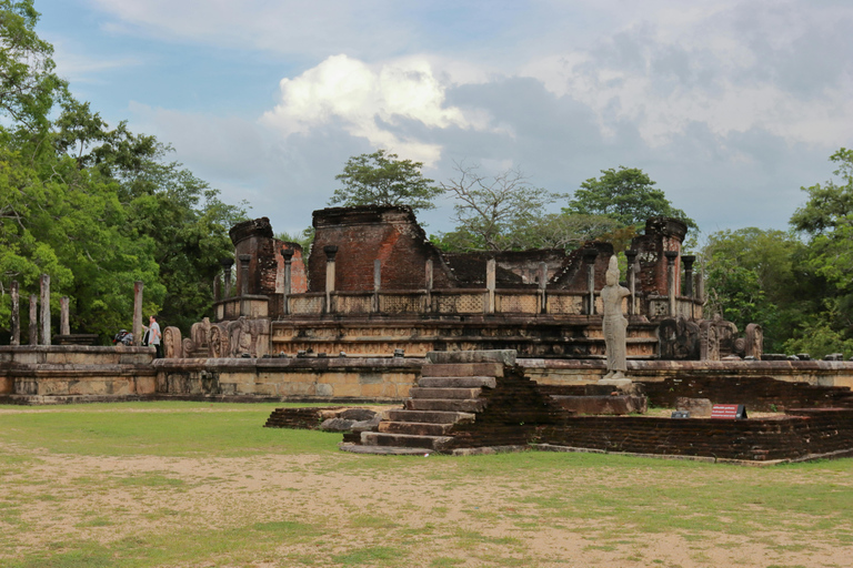 Viaje de 10 días por el Triángulo Cultural de Sri Lanka+alojamiento 5 estrellas