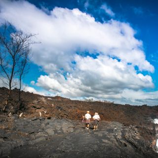 From Hilo: Kilauea Lava Flow Tour with Lunch and Dinner