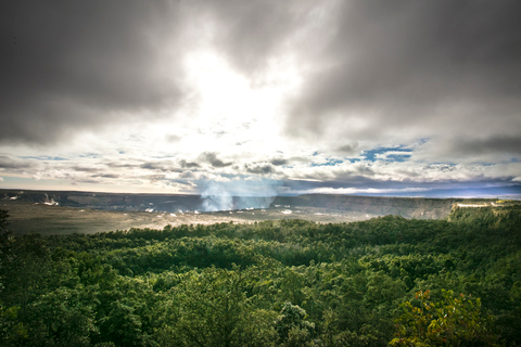 Z Hilo: Kilauea Lava Flow Tour z lunchem i kolacjąZ Hilo: wycieczka po lawie Kilauea z lunchem