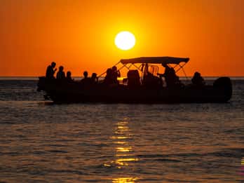 Ibiza: Schnorcheln, Sonnenuntergang und Höhlen-Bootstour Ibiza: Schnorcheln, Sonnenuntergang und Höhlen-Bootstour