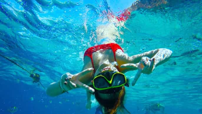 depuis phuket excursion en hors bord aux îles phi phi