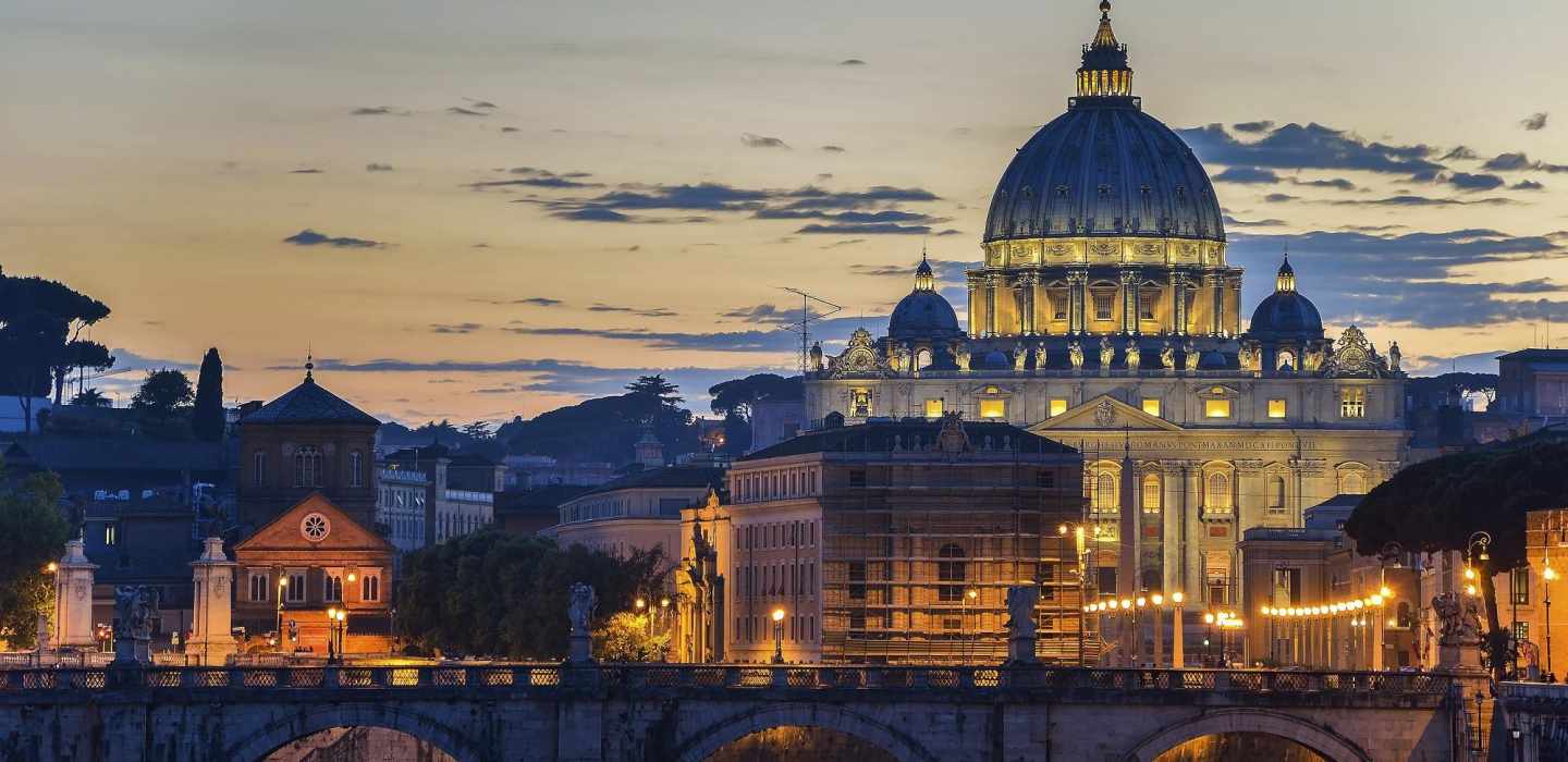 Rom: Vatikan bei Nacht Exklusive Kleingruppentour