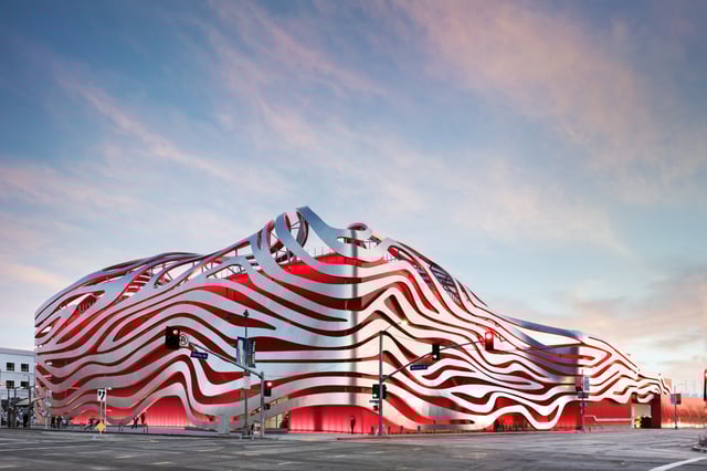 Los Angeles: Petersen Automotive Museum – Eintritt &amp; Vault-Zugang