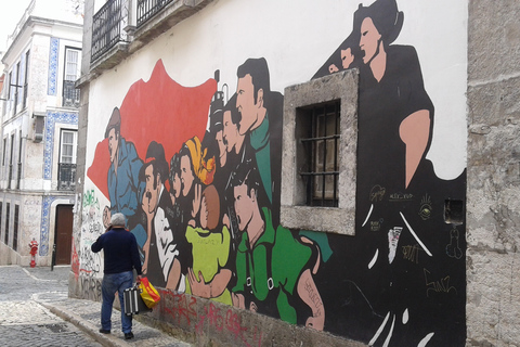 The Real Lisbon Street Art Tour per minibus