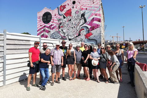 The Real Lisbon Street Art Tour per minibus