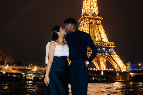 Paris: Private Photo Shoot in Two Locations Paris: Private Photo Shoot in Two Locations