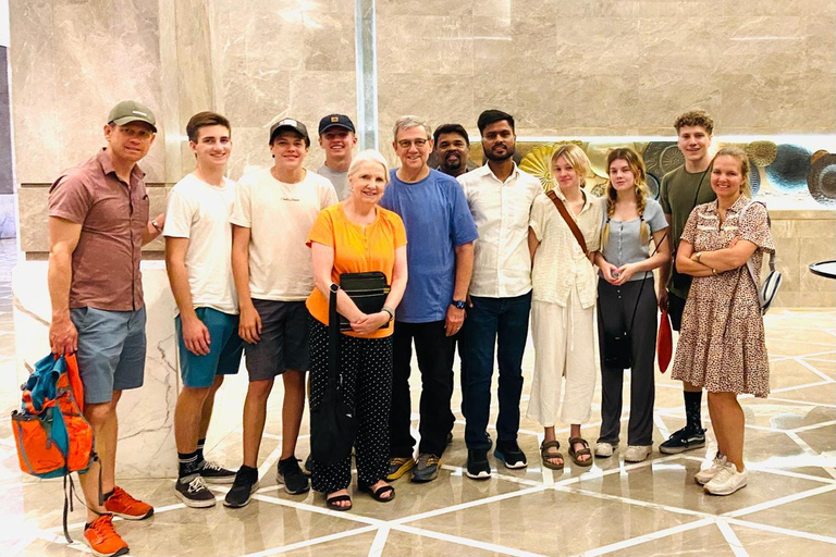 Old and New Delhi Group City Tour with Guide and Transfers