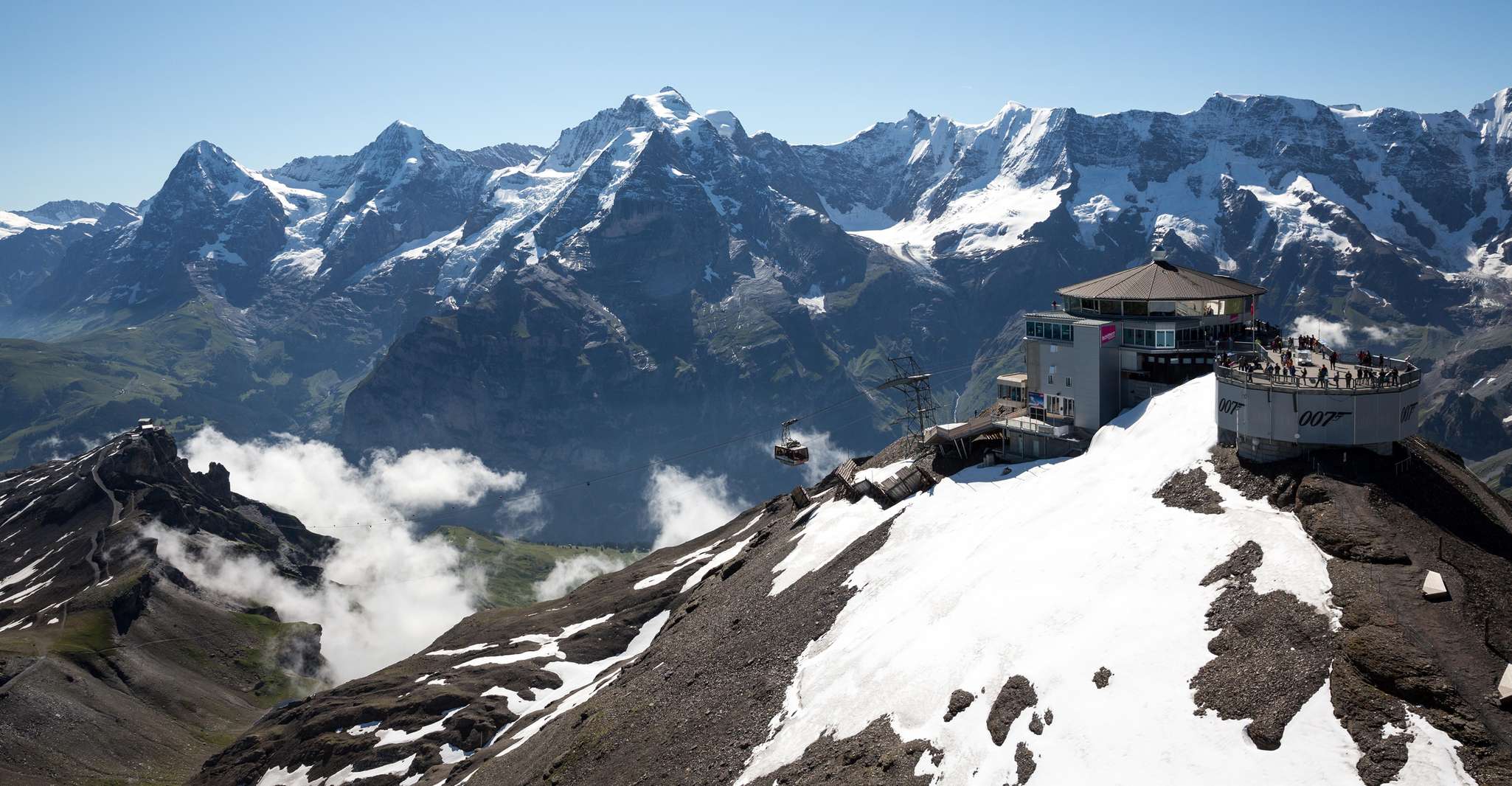 Excursão em grupo pequeno de aventura Schilthorn saindo de Interlaken - Hizvo
