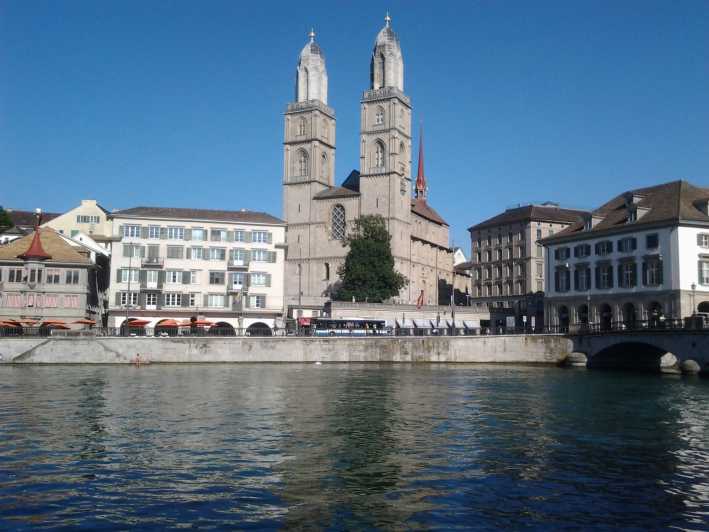 Tour privato a piedi del centro di Zurigo e crociera in barca sul lago