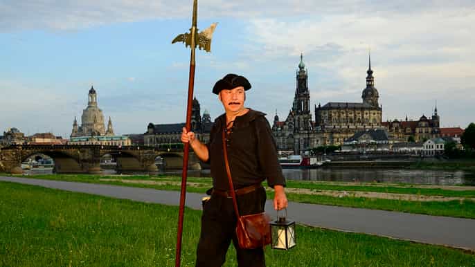 dresden tour of the baroque quarter with a night watchman