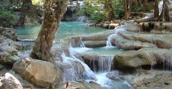 Bangkok: 2-tägige River Kwai & Erawan National Park Tour