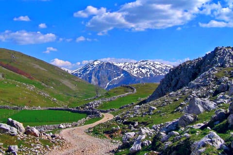 Sarajevo: Private Off-road Lukomir Village Tour