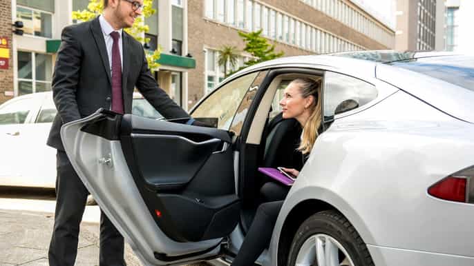 bandaranaike airport to colombo private hotel transfer