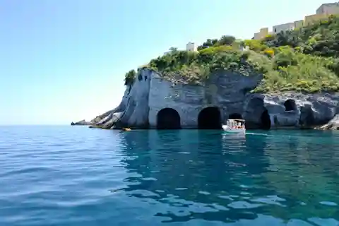 Tour en bateau de 5 heures sur l'île de Ponza