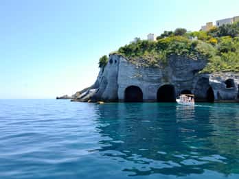 Ponza Island 5-Hour Boat Tour