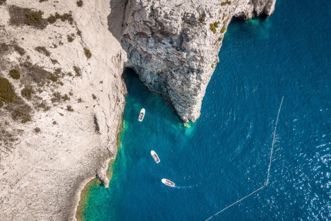 Desde Split y Trogir: Excursión privada de día completo a la cueva azul y Hvar