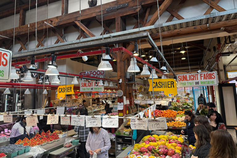 Vancouver: Hop-On Hop-Off City Tour by Car, Small Group