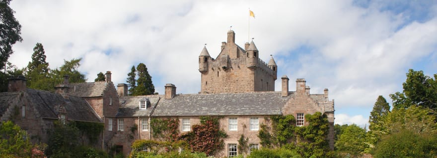Invergordon : Inverness, Cawdor Castle & Highland Whisky Tour