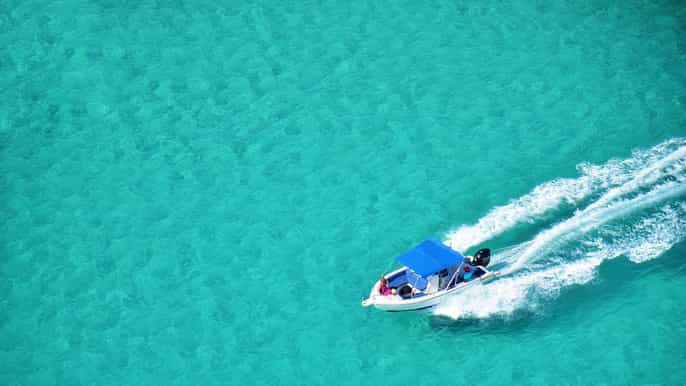 from grand river private speedboat to ile aux cerfs