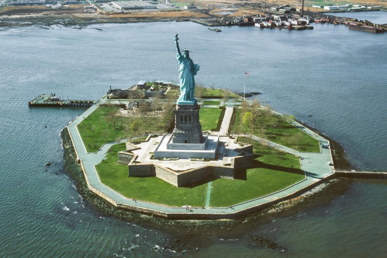 Statue of Liberty and Ellis Island Rondleiding met gidsPrivétour in het Engels