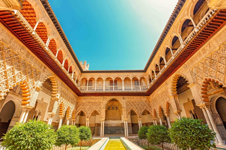 Sewilla: Wycieczka z przewodnikiem po pałacu Alcázar z priorytetowym dostępemWycieczka grupowa w języku hiszpańskim