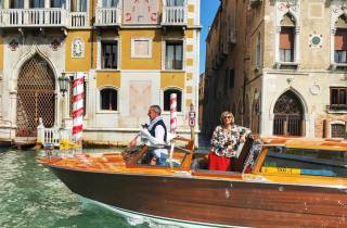 Venedig: Privater Transfer vom Bahnhof mit dem Wassertaxi