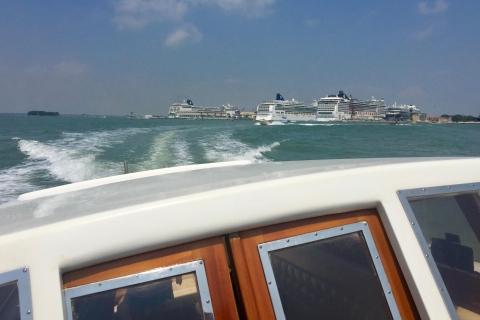 Wenecja: prywatny transfer łodzią z terminalu wycieczkowego do hotelu?