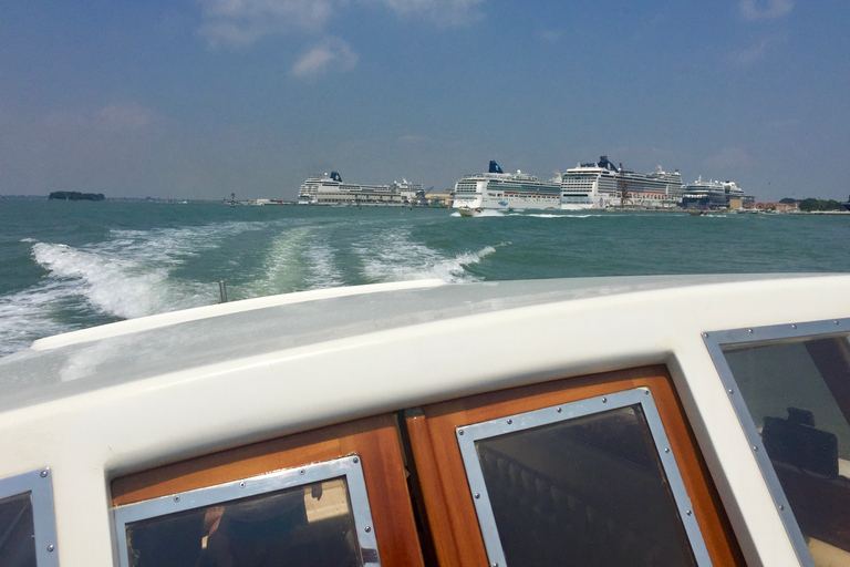 Venice: Private Boat Transfer from Cruise Terminal to Hotel