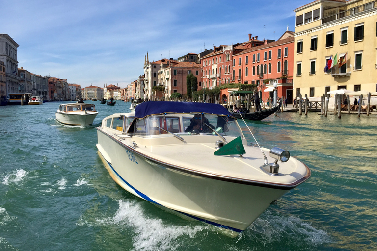 Venedig: Privater Bootstransfer vom Kreuzfahrtterminal zum Hotel