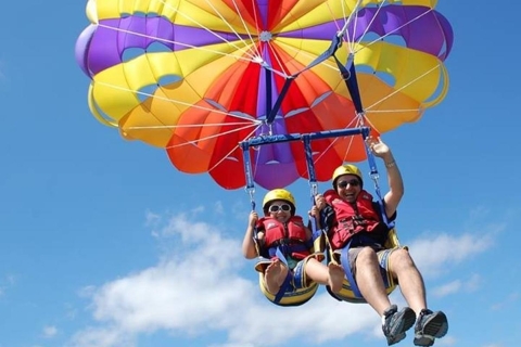 Hurghada : Parachute ascensionnel et sports nautiques avec prise en charge à l'hôtel
