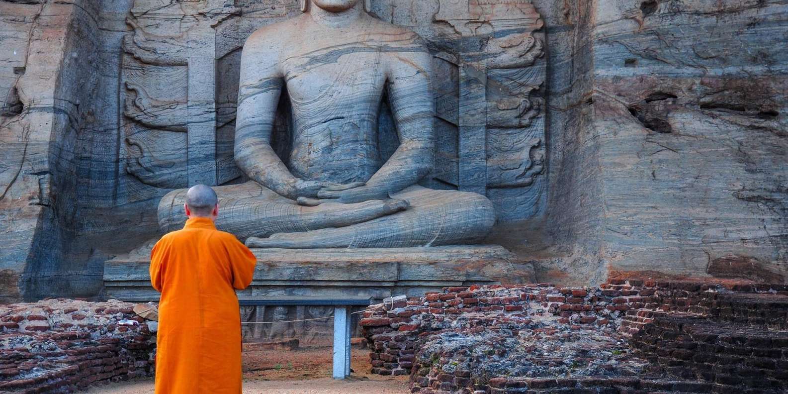 Статуя Будды в Полоннарува