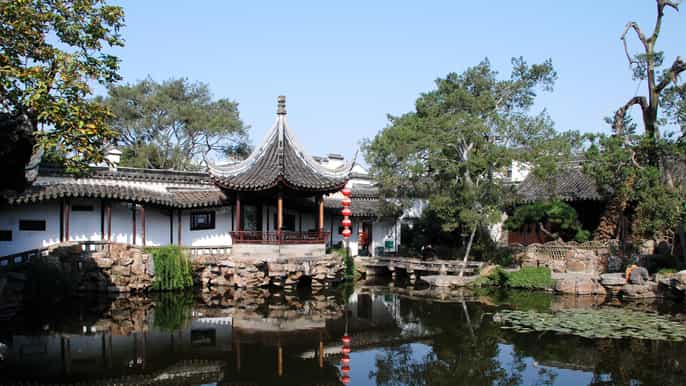 from shanghai suzhou zhouzhuang water town with boat ride