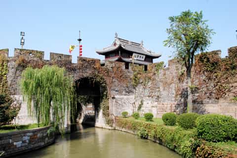 From Shanghai: Suzhou & Zhouzhuang Water Town with Boat Ride