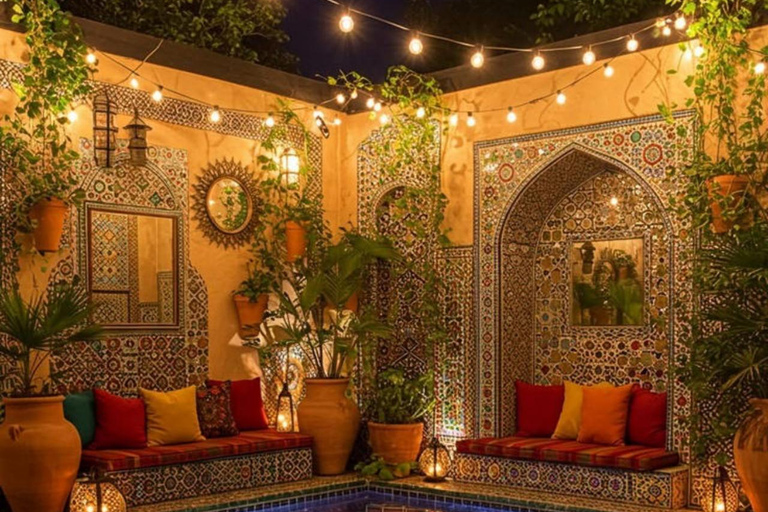 Delhi: Heritage Shopping Tour with Artisan Workshops