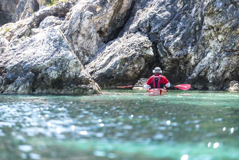Lefkada: Sea Kayak Tour to Blue Caves with Picnic