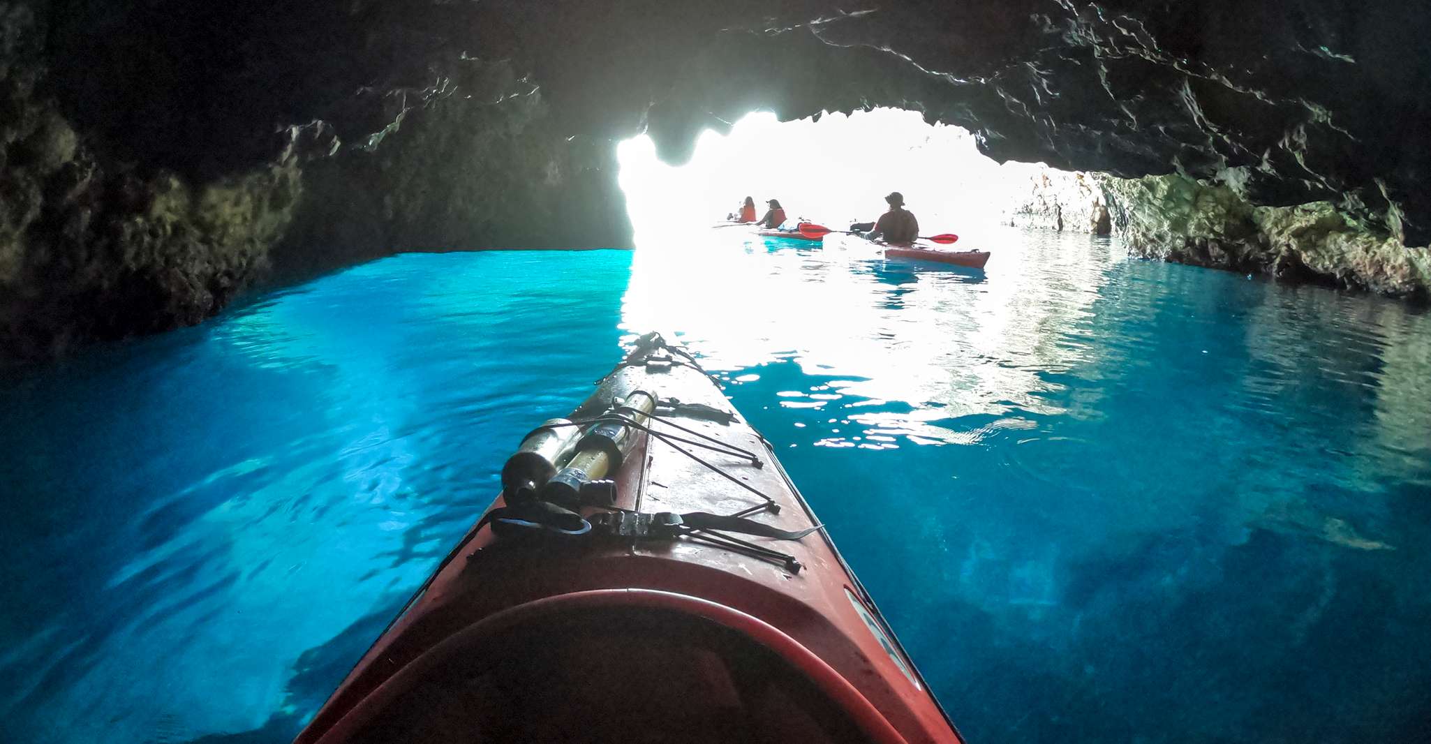 Lefkada, Sea Kayak Tour aux grottes bleues avec pique-nique - Hizvo