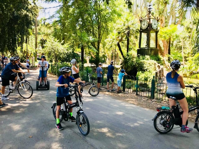 Roma: esperienza di e-bike nascosta a Roma con cibo di strada