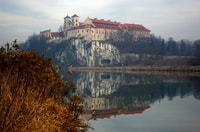 Krakow, Boat Cruise to Tyniec on the Vistula River - Housity