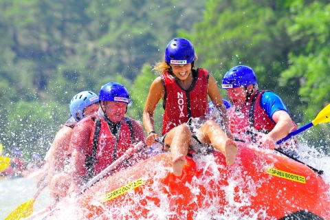 Antalya: Wildwasser-Rafting durch den Köprülü-CanyonAb Alanya: Wildwasser-Rafting durch den Köprülü-Canyon
