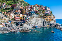 Desde La Spezia, Cinque Terre Tour by Train With Limoncino - Housity