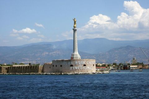 Messina: tour a piedi di 2 ore con guida privata