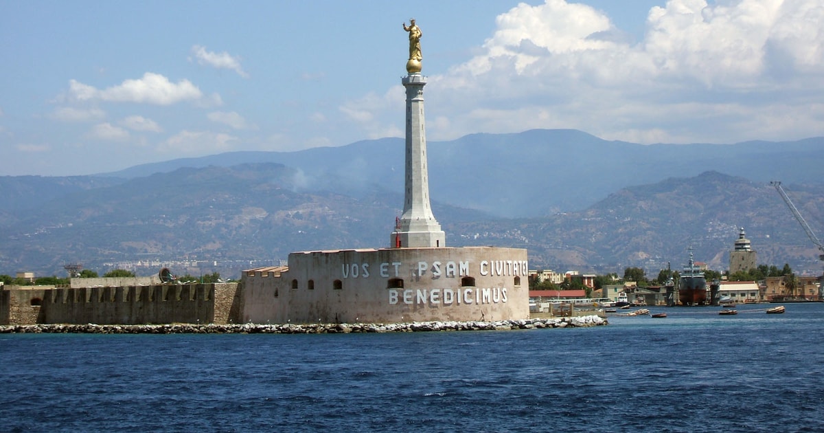 travel book messina