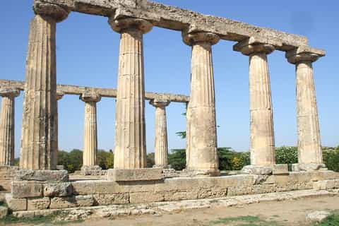 Tour Guide Metapontum: Impressive Ruins Near Matera