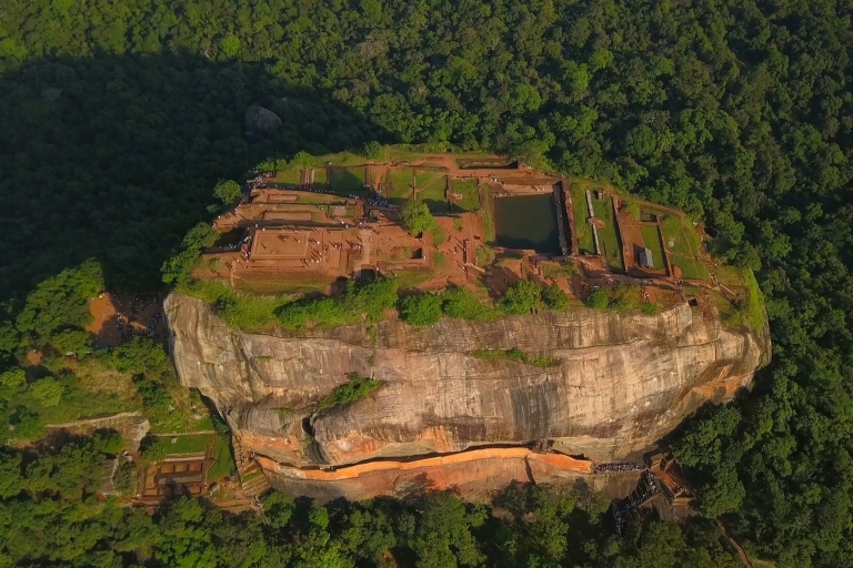 Desde Colombo: tour todo incluido a Sigiriya y Dambulla