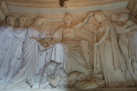París: Invalides Dome - Visita guiada al museo sin colasDomo privado de los Inválidos con visita a la tumba de Napoleón en alemán