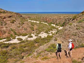 Exmouth: Cape Range Explorer One-Day Trekking Adventure