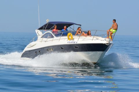 Quarteira: noleggio di yacht Atlantis e tour della costa dell'Algarve