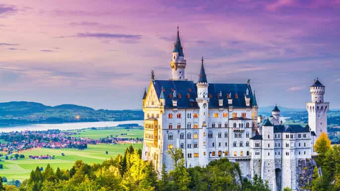 frankfurt day trip to neuschwanstein castle and rothenburg