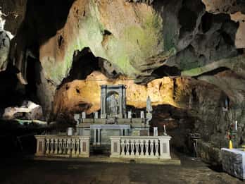 Apulia: Excursión al Monte Sant'Angelo con guía